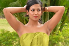 Neeviksha-Naidu-New-Photos-9