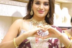 Niddhi-Agerwal-New-Photos-10