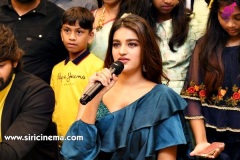 Nidhhi-Agerwal-and-Karthikeya-launch-KLM-Shopping-Mall-14