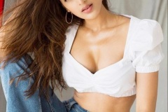 Nidhhi-Agerwal-New-photos