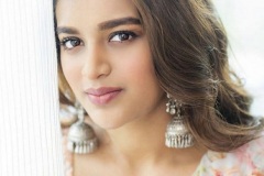 Nidhhi-Agerwal-New-Stills-7