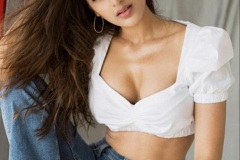 Nidhhi-Agerwal-New-Stills-8