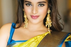 Nidhhi-Agerwal-New-Stills-9