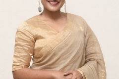 Nivetha-Thomas-New-Photos-17