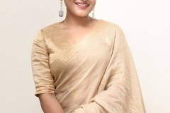 Nivetha-Thomas-New-Photos-20