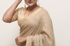 Nivetha-Thomas-New-Photos-7