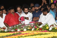 NTR-Kalyan-Ram-visits-NTR-Ghat-18