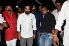 NTR-Kalyan-Ram-visits-NTR-Ghat-28