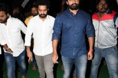 NTR-Kalyan-Ram-visits-NTR-Ghat-6