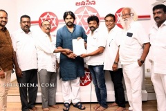 Pawan-Kalyan-Meeting-With-Telugu-Cine-Workers-Housing-Society-Ltd-1