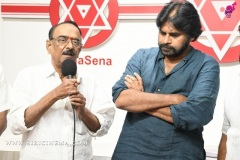 Pawan-Kalyan-Meeting-With-Telugu-Cine-Workers-Housing-Society-Ltd-7