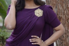 Pooja-Jhaveri-New-Photos-13