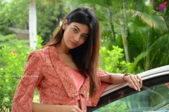 Pooja-Solanki-New-Photos-20