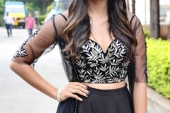 1_PoojaHegde-New-Photos-1