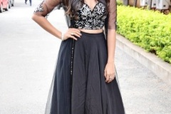 1_PoojaHegde-New-Photos-2