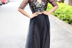 1_PoojaHegde-New-Photos-5