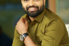 Pradeep-Machiraju-New-Photos-16