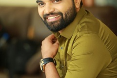 Pradeep-Machiraju-New-Photos-19