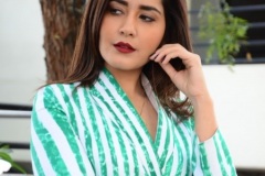 Raashi-Khanna-Interview-Photos-8