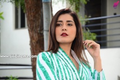 Raashi-Khanna-Interview-Photos-9