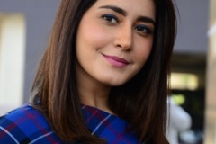 Raashi-Khanna-New-Photos-15