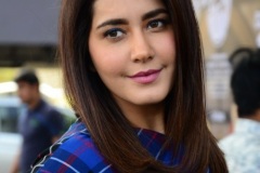 Raashi-Khanna-New-Photos-5