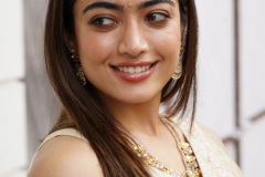 Rashmika-Mandanna-Pushpa-Interview-Photos-15