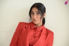 Regina-Cassandra-New-Photos-16