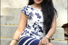 Saafi-kaur-New-Photos-12