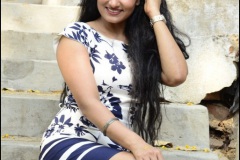 Saafi-kaur-New-Photos-13