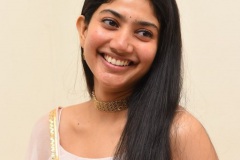 Sai-Pallavi-New-Photos-11