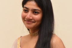 Sai-Pallavi-New-Photos-12