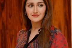 Sayesha-Saigal-New-Photos-11