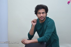 Sehari-Movie-Hero-Harsh-Kanumilli-Interview-Photos-5