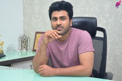 Sharwanand-interview-pics-6