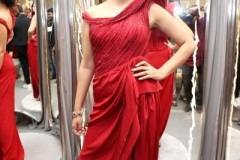 Shriya-Saran-New-Stills-13