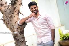 Sinha-interview-Photos-10