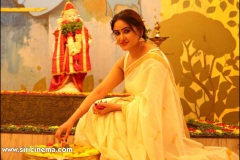 Sony-Charishta-New-Stills-1