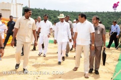 Sri-K-Chandrashekhar-Rao-visit-to-Edula-Vattem-1