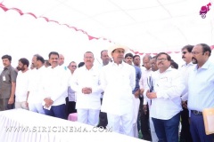 Sri-K-Chandrashekhar-Rao-visit-to-Edula-Vattem-16