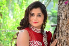 Sri-Pallavi-New-Photos-11