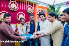 Stylish-Star-Allu-Arjun-Sukumars-crazy-project-pooja-held-5