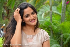 Sukrutha-Wagle-New-photos-16