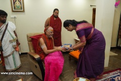 Swaroopanandendra-Blessed-Minister-Vidala-Rajini-3