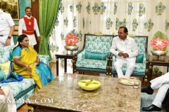 Tamilisai-Soundararajan-takes-over-as-Telangana-Governor-2