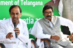 Telangana-Chief-Minister-KCR-Press-Meet-with-Jharkhand-Chief-Minister-Hemant-Soren-in-Ranchi-5