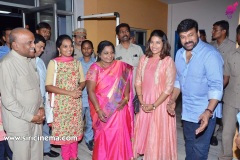 Telangana-Governor-Watched-SyeRaa-in-an-exclusive-premiere-with-her-family-2