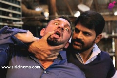 vadosthadu-movie-stills-4