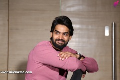 Valimai-Movie-Kartikeya-gummakonda-Interview-Photos-11