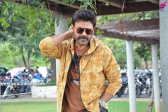 venkatesh-interview-Photos-16